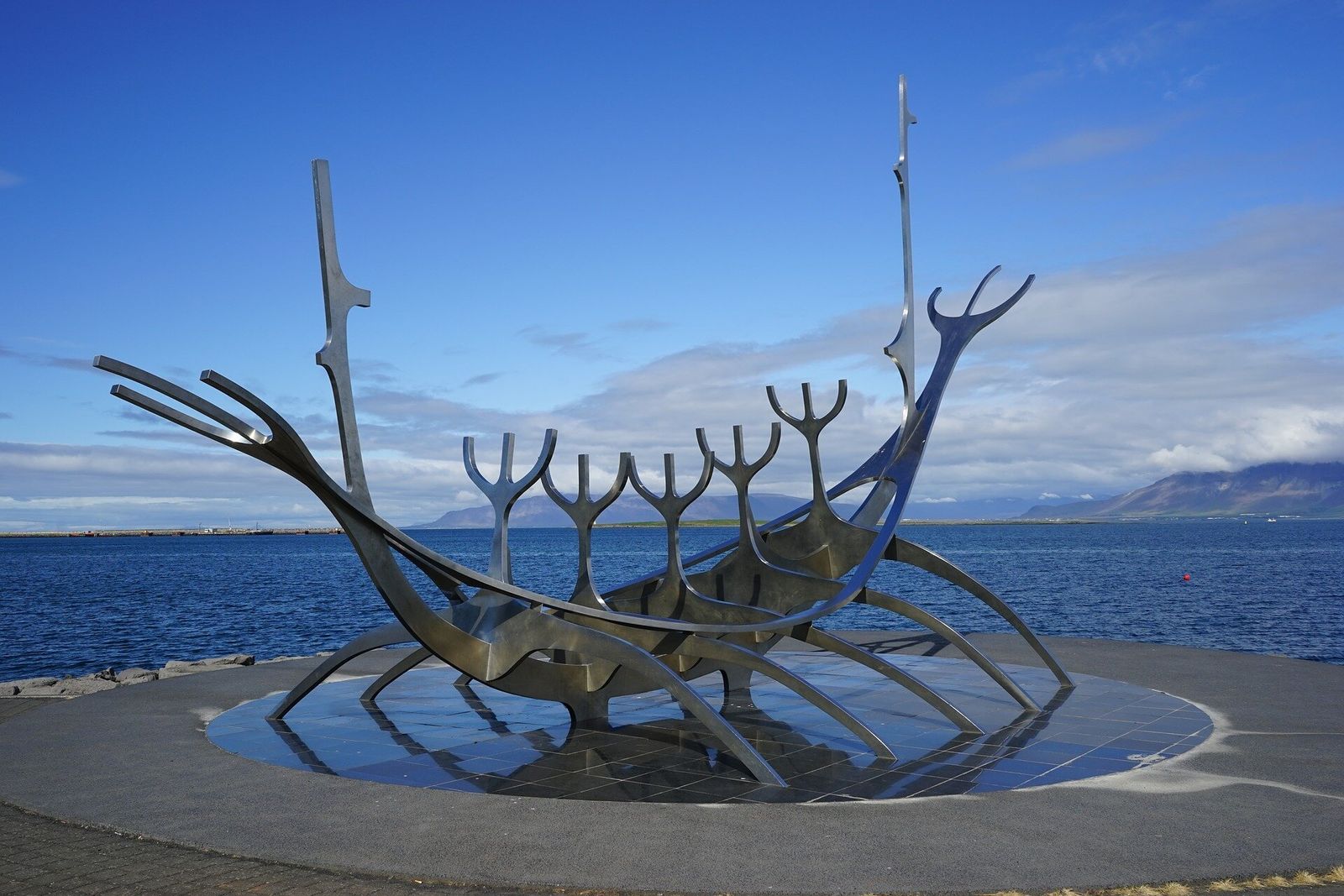 Car rental in Reykjavik
